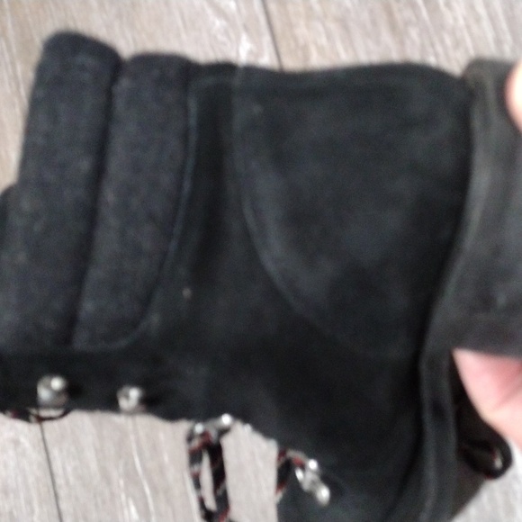Sam Edelman black suede hiking style boots. Size 7 - Picture 9 of 11